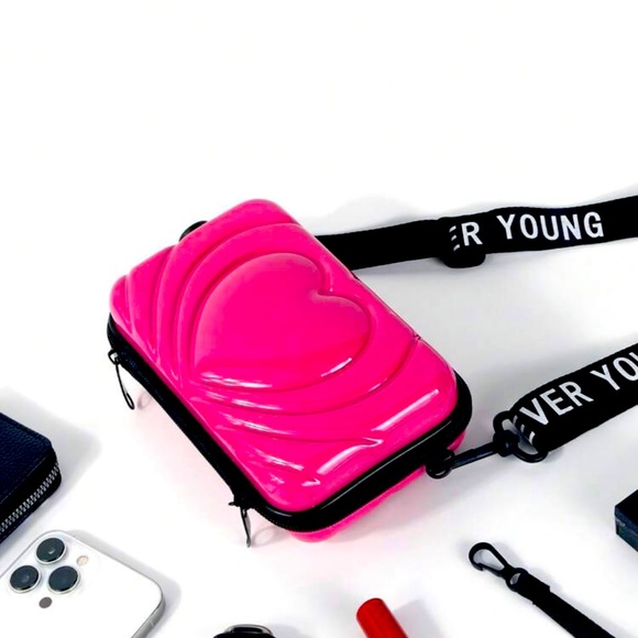 Forever Young Heart Purse - Picture 2 of 3